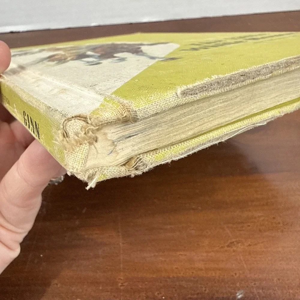 Lot of 2 Vintage Reader books from‎ the 1960's